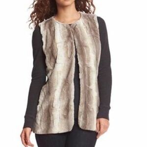 (Size S, XL) BASS Cream/Gray Faux Fur Vest